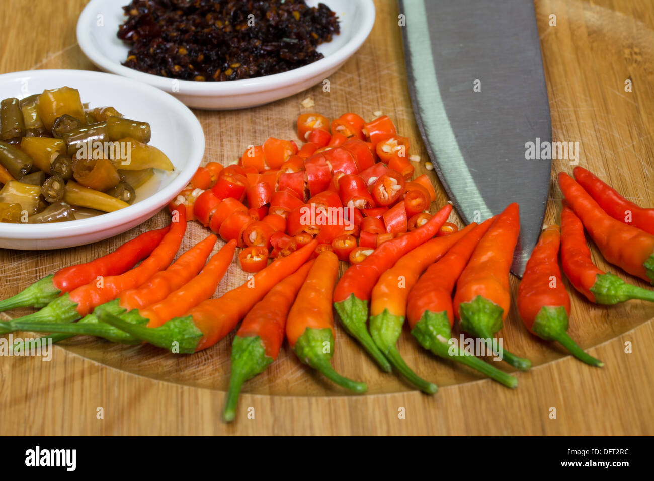 Herrlich heiße frisch, sättigen und eingelegte Paprika Stockfoto