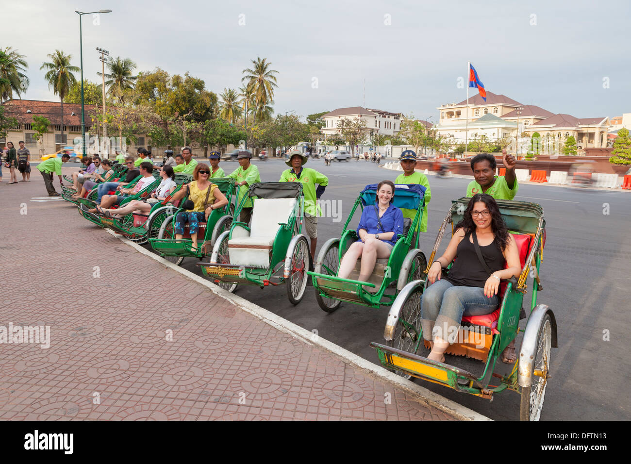 Stadtrundfahrt mit Rikscha, Phnom Penh, Kambodscha Stockfoto