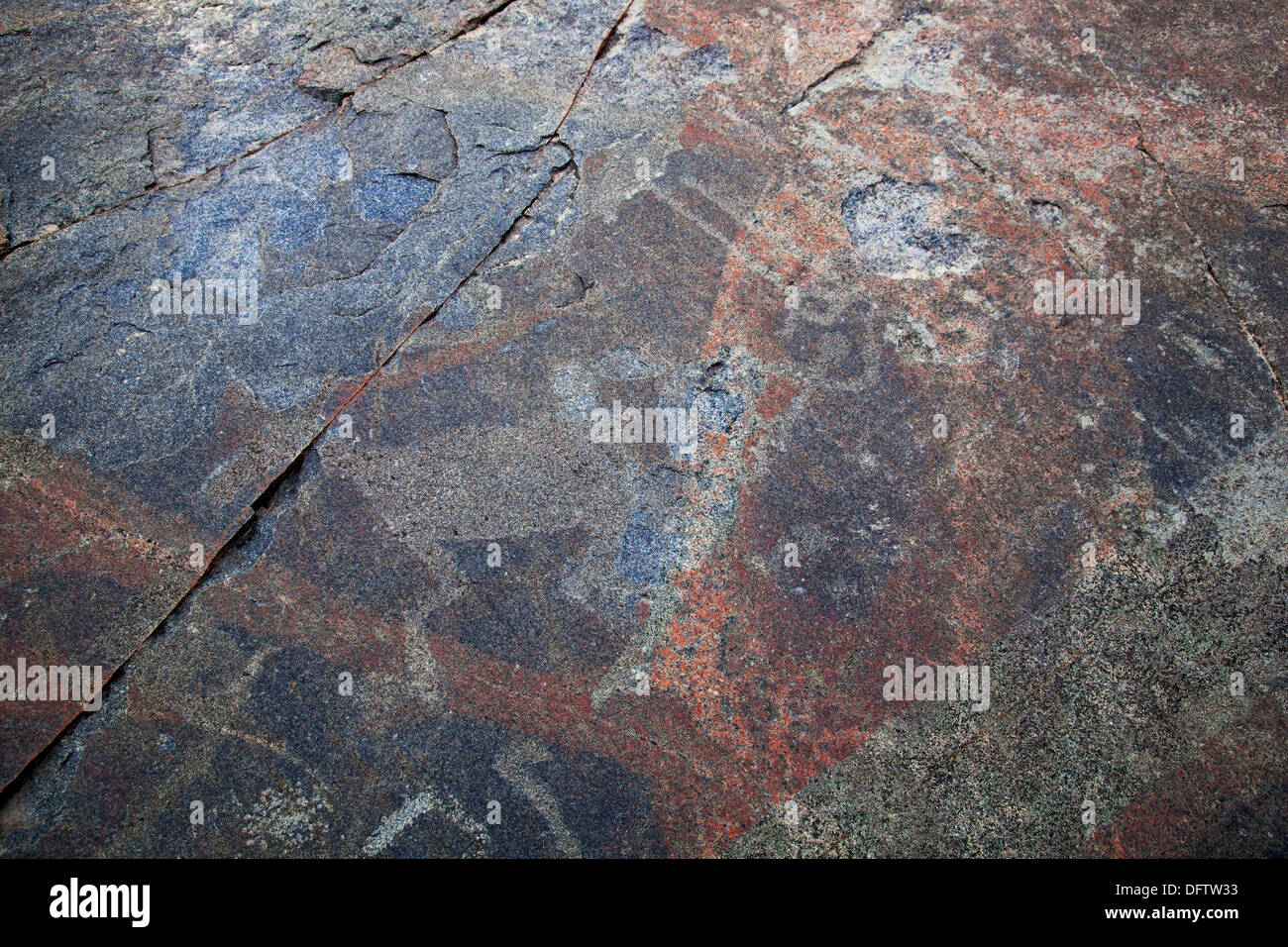 Geheimnisvolle Petroglyphen von Onega. 6000-5000 Jahren vor. Stockfoto