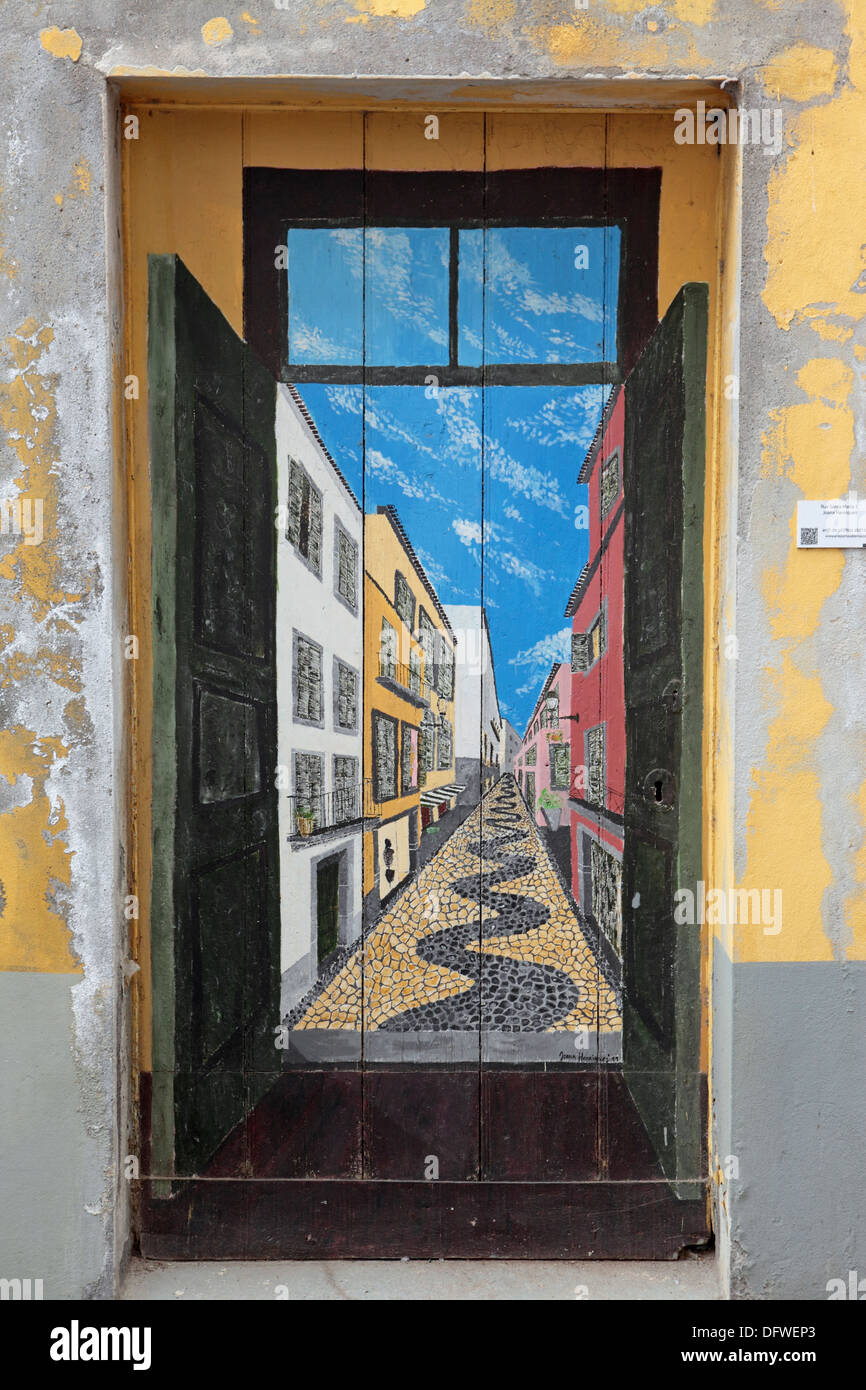 Optische Täuschung auf lackierte Tür, Funchal, Madeira Stockfoto