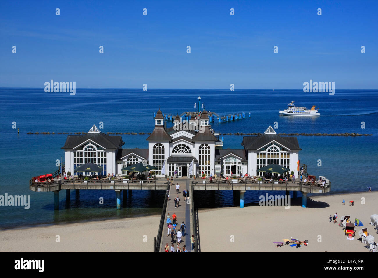 Sellin Pier, Insel Rügen, Ostseeküste, Mecklenburg-Western Pomerania, Deutschland Stockfoto