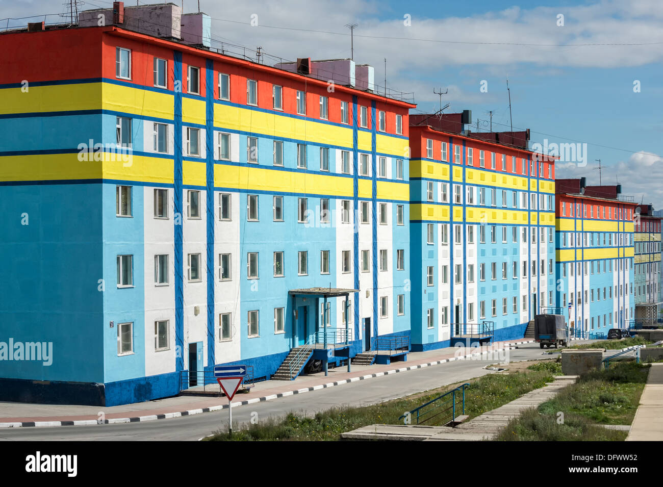 Farbige Apartmenthäuser, sibirische Stadt Anadyr, Provinz Tschukotka, russischen Fernen Osten Stockfoto