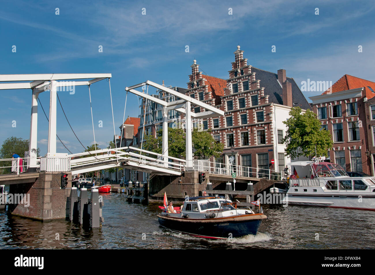 Haarlem Spaarne Fluss Stadt Niederlande Boot Stadt Stockfoto