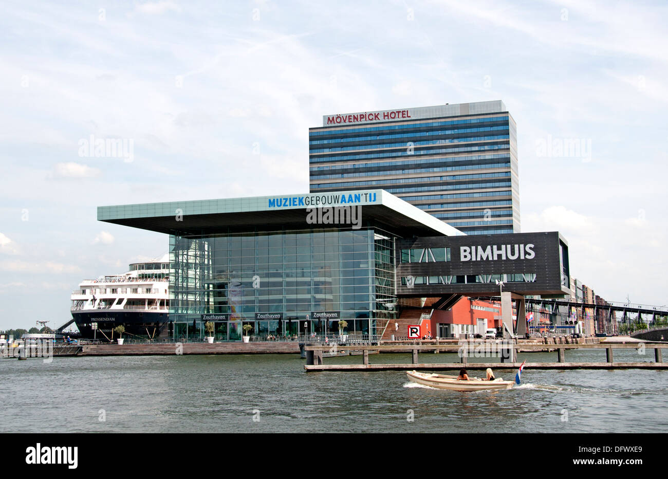 Amsterdamer Muziekgebouw (Musik-Gebäude) Aan ' t IJ Bimhuis - Movenpick Hotel-Cruise Terminal Netherlands Stockfoto