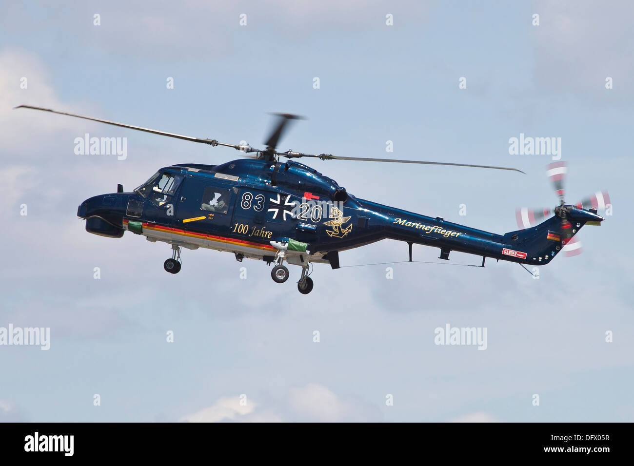 Sea Lynx Hubschrauber der deutschen Marine mit 100. Jahrestag Markierungen, Neuburg, Deutschland. Stockfoto