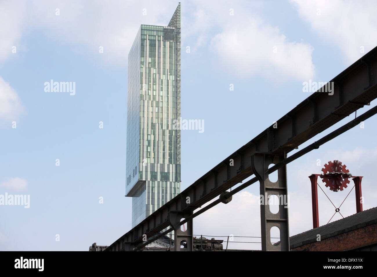 Beetham Tower betrachtet von Manchester Museum für Wissenschaft und Industrie. Stockfoto