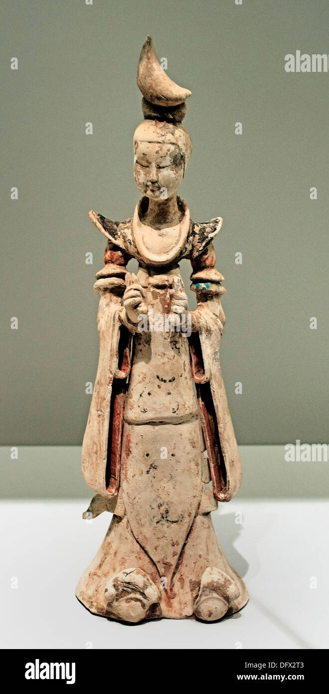 Höfische Dame Tang-Dynastie, 618-906 7.Jahrhundert Museum China chinesische Steingut mit Spuren von Farbe Stockfoto