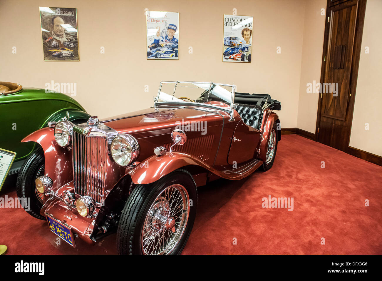 Ein MG TC Sportwagen im Nethercutt Sammlung Auto Museum in Sylmar, Kalifornien Stockfoto