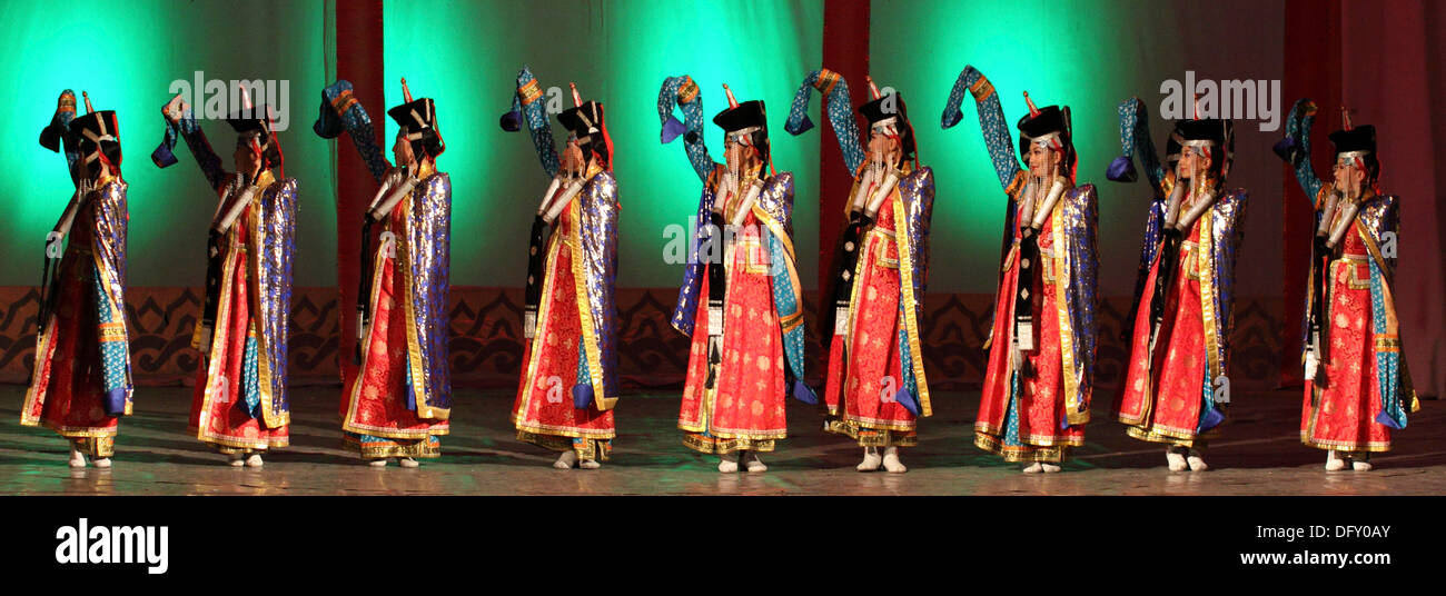 Traditionellen Tanz und Gesang Ulaan Baatar Mongolei Stockfoto