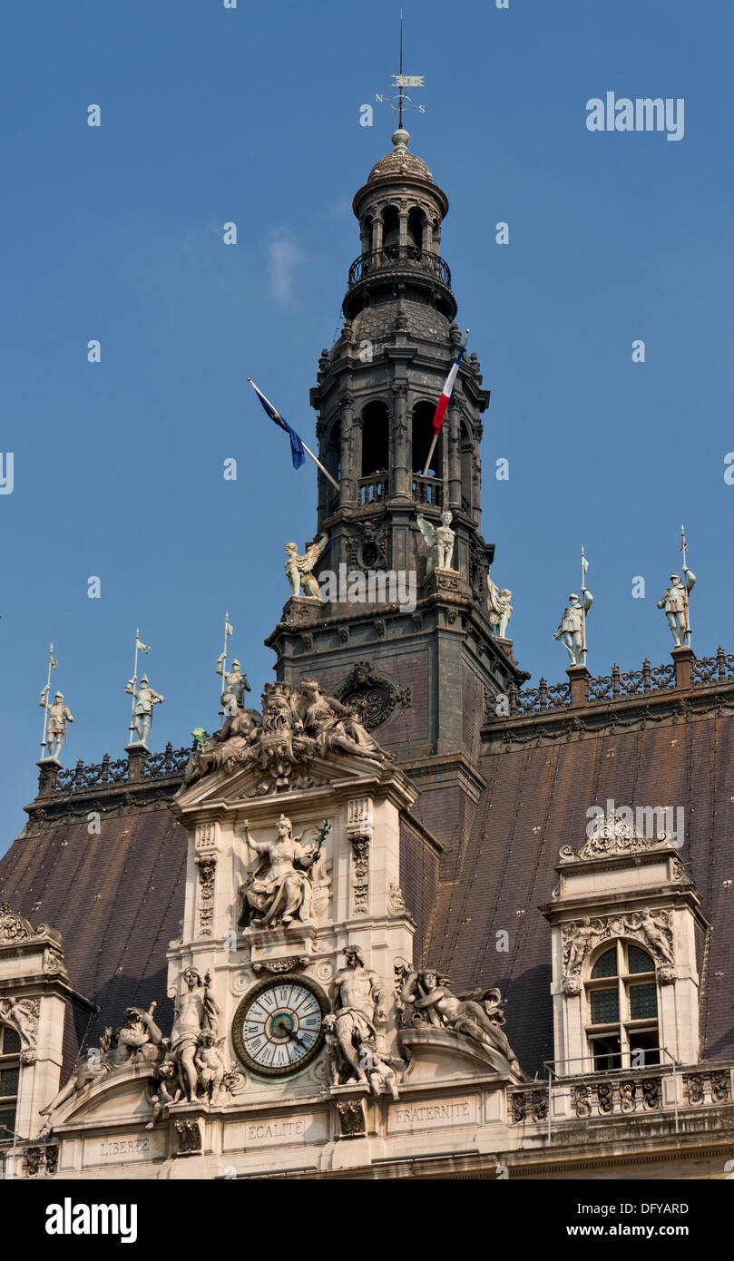 Glockenturm von Hotel de Ville, Paris, Frankreich Stockfoto