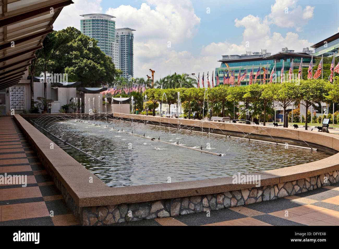Blick auf die Innenstadt von Kuala Lumpur aus Muzium Negara, Nationalmuseum, Kuala Lumpur, Malaysia Stockfoto