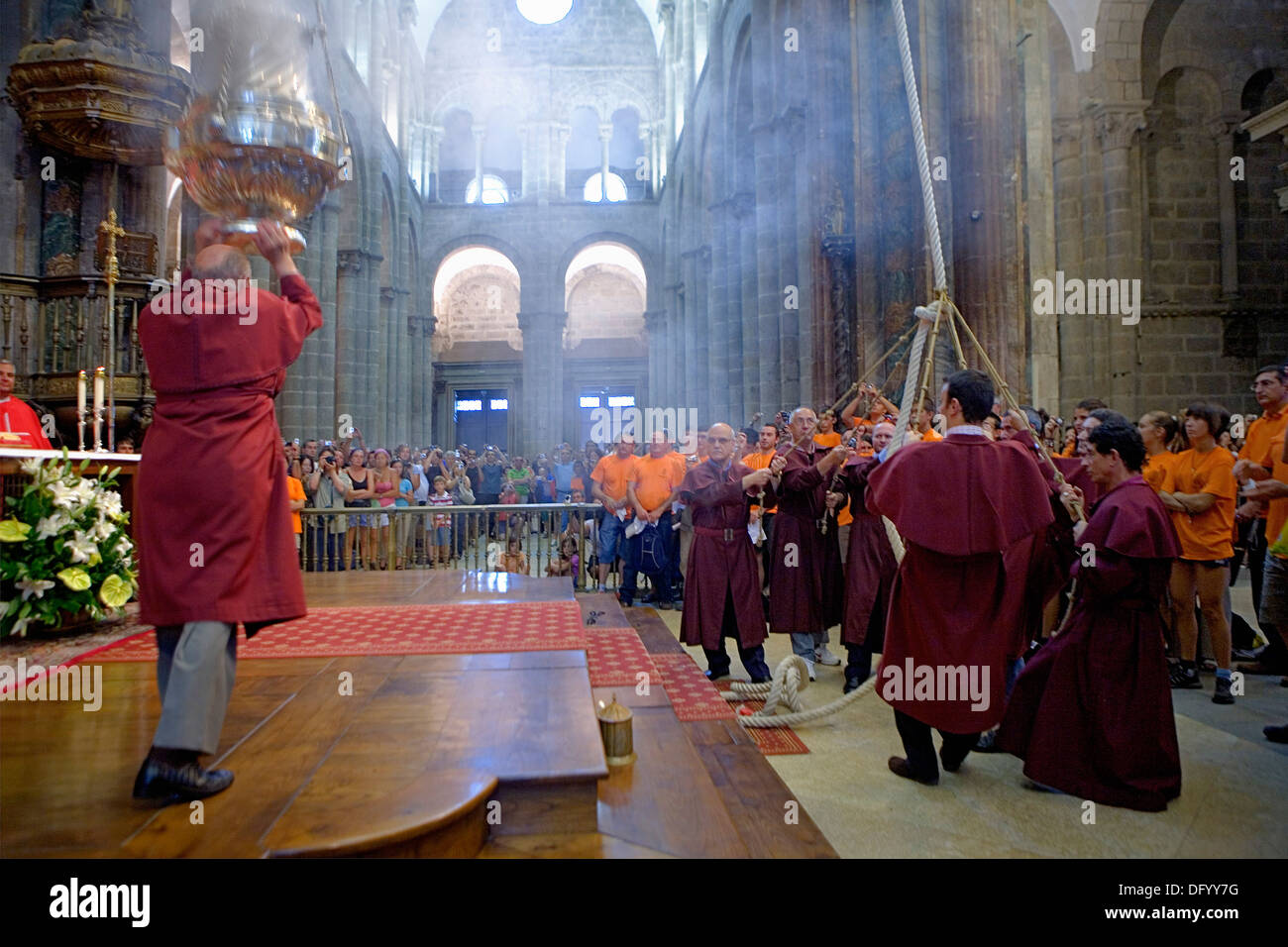 Kathedrale, Ritus des ' Botafumeiro´. Botafumeiro´ ist eine typische Räuchergefäß. Santiago De Compostela. Ein Coruña Provinz. Spanien. Stockfoto