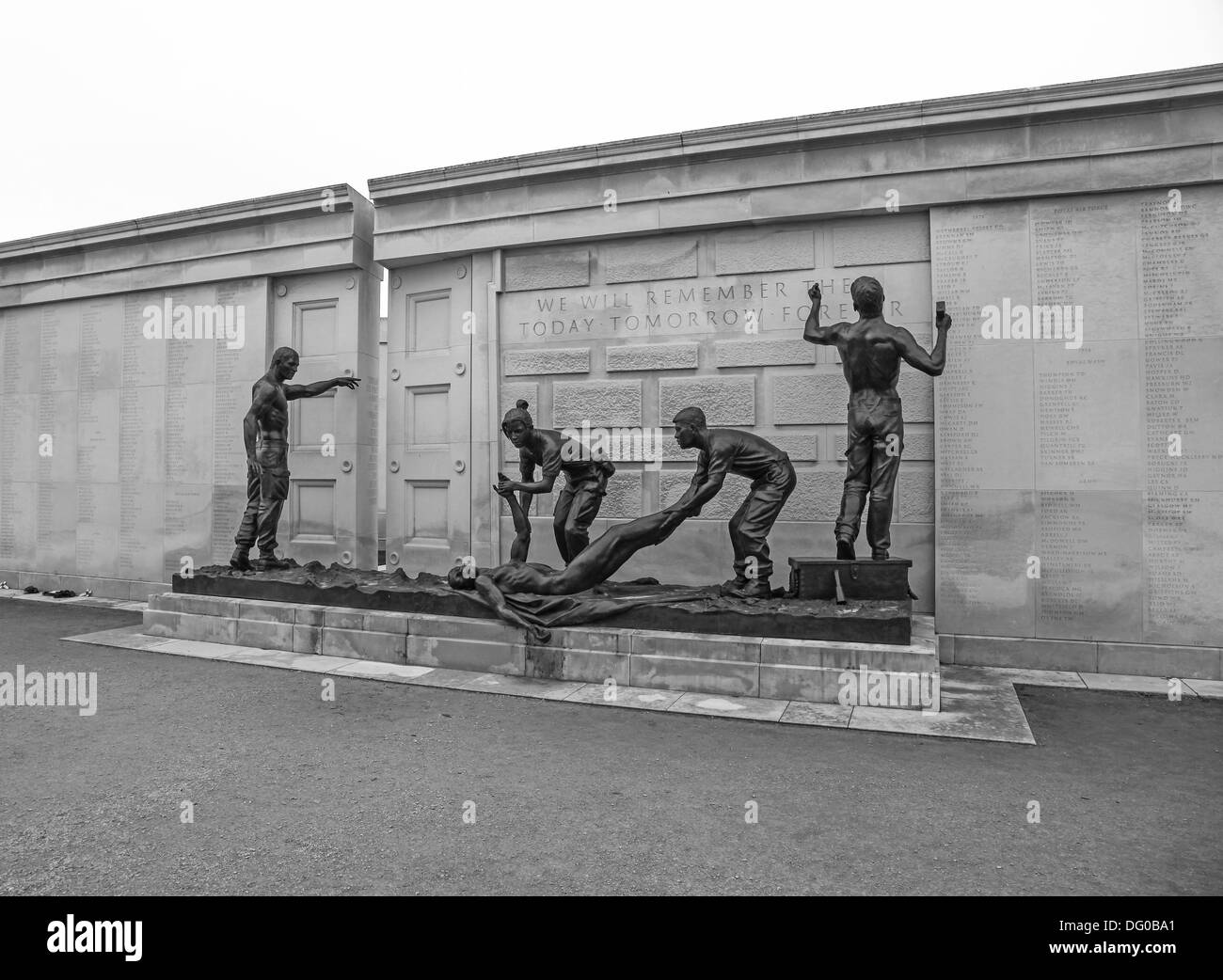 Skulptur am Armed Forces Memorial an der National Memorial Arboretum Alrewas, in der Nähe von Lichfield, Staffordshire, England, UK Stockfoto