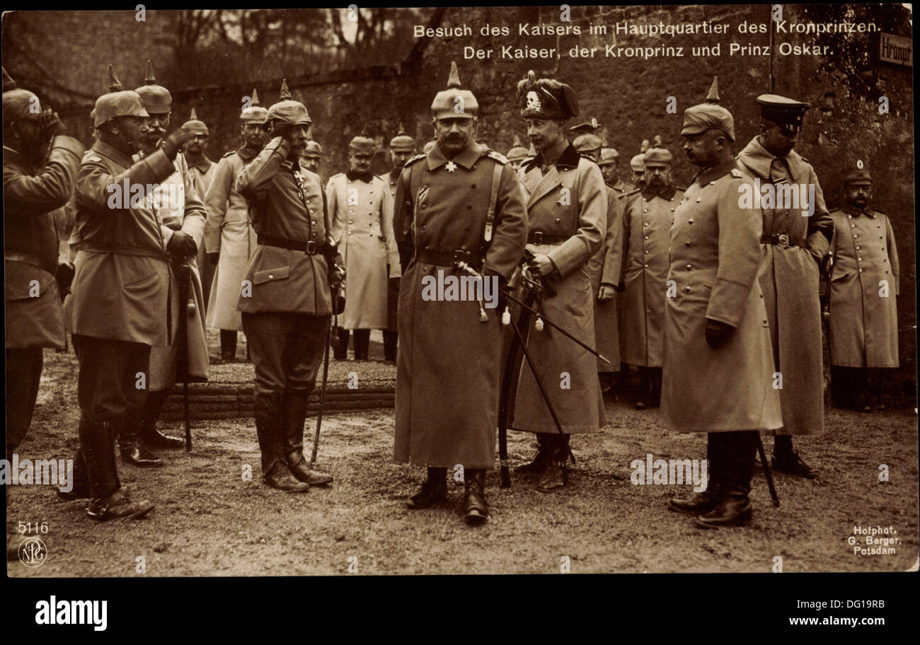 AK Kaiser Wilhelm II von Preußen, Kronprinz Wilhelm, Husar, Prinz Oskar, NPG 5116; Stockfoto