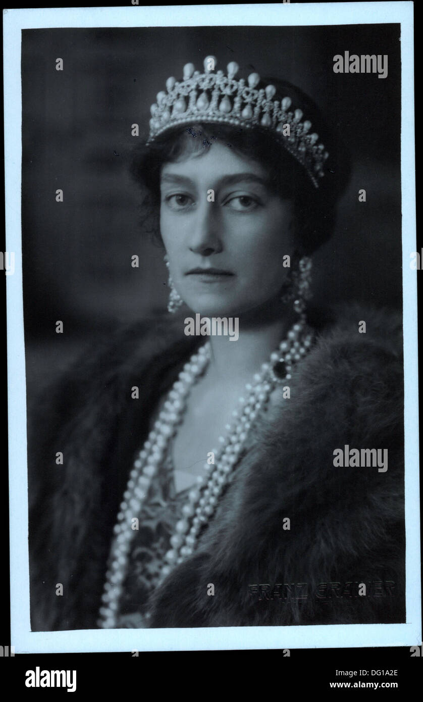 AK Kaiser Wilhelm II. von Preußen Mit Kaiserin Auguste V. Und Dem Kronprinzen; Stockfoto