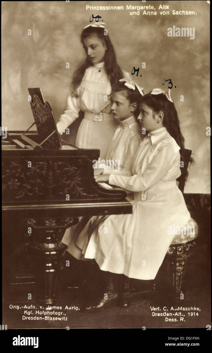 AK Prinzessinnen Margarete, Alix Und Anna von Sachsen, Klavier; Stockfoto