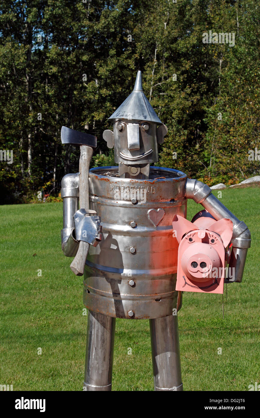 Ländliche Postfach Blechmann rosa Schwein Metallarbeiten Beerkeg Maine Castine New England USA Stockfoto