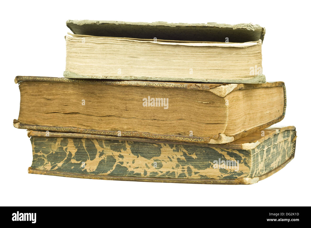 drei gestapelte alte Bücher auf rein weißen Hintergrund Stockfoto