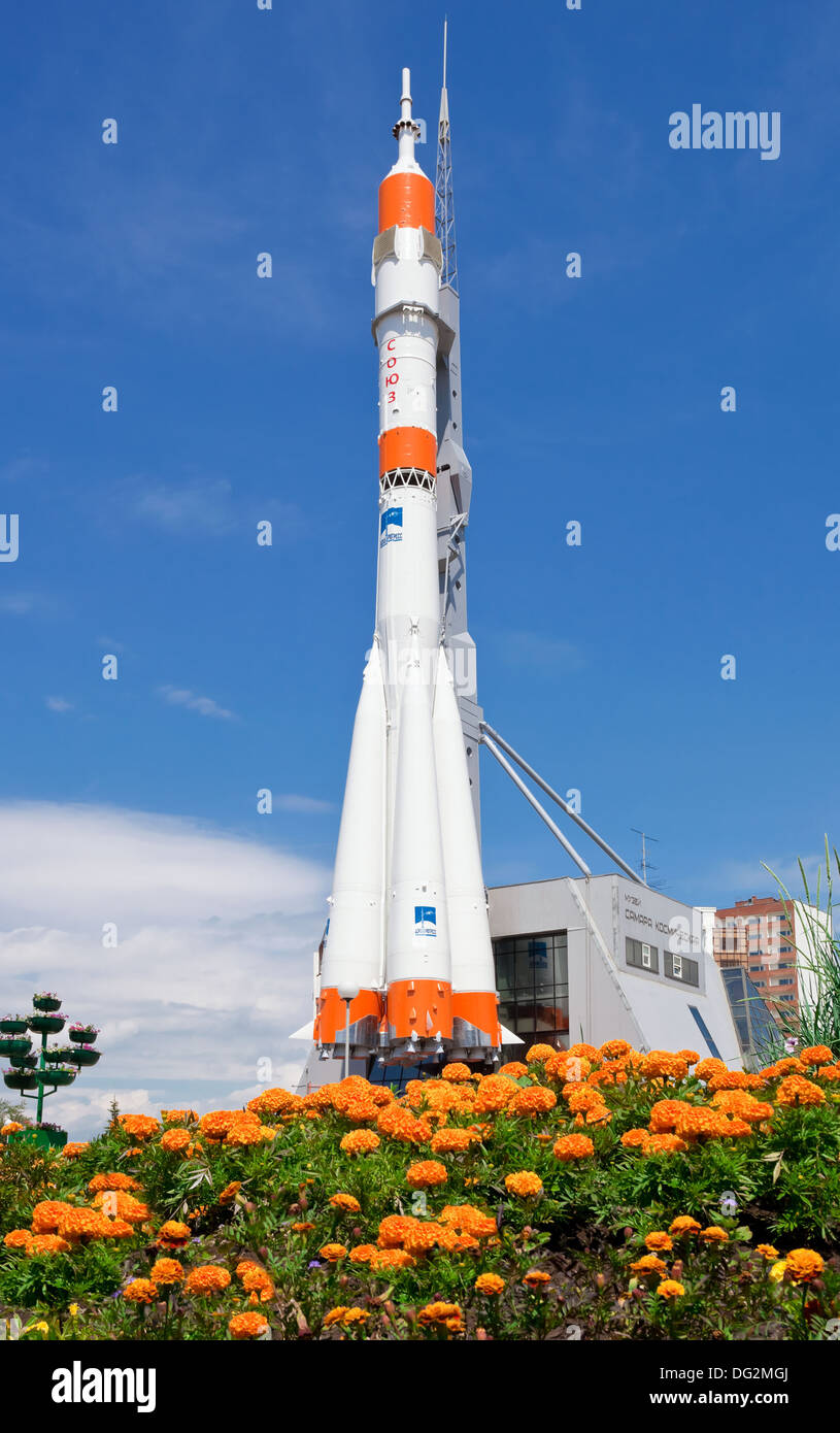 Echte "Sojus" Art Rakete als Denkmal Stockfoto