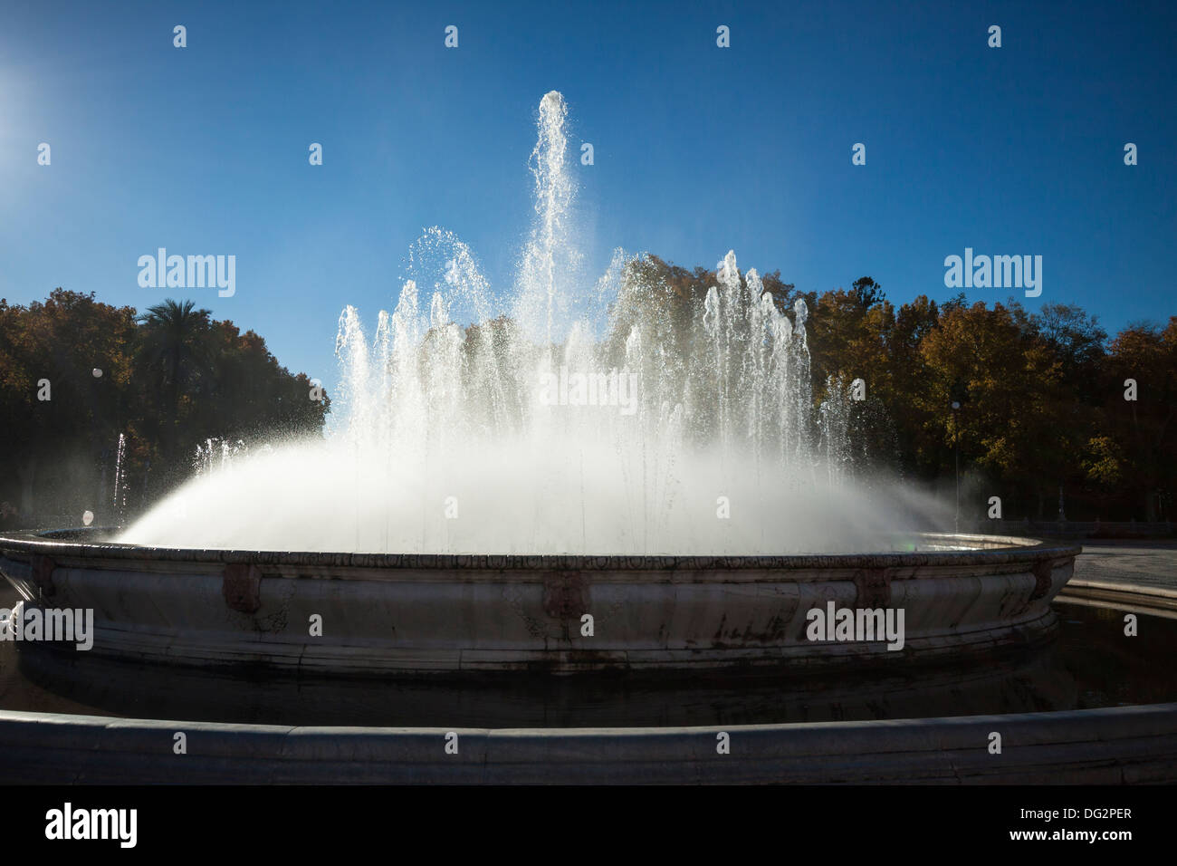 Plaza de Espana befindet sich der Platz im Maria Luisa Park in Sevilla, Andalusien, Spanien. Stockfoto