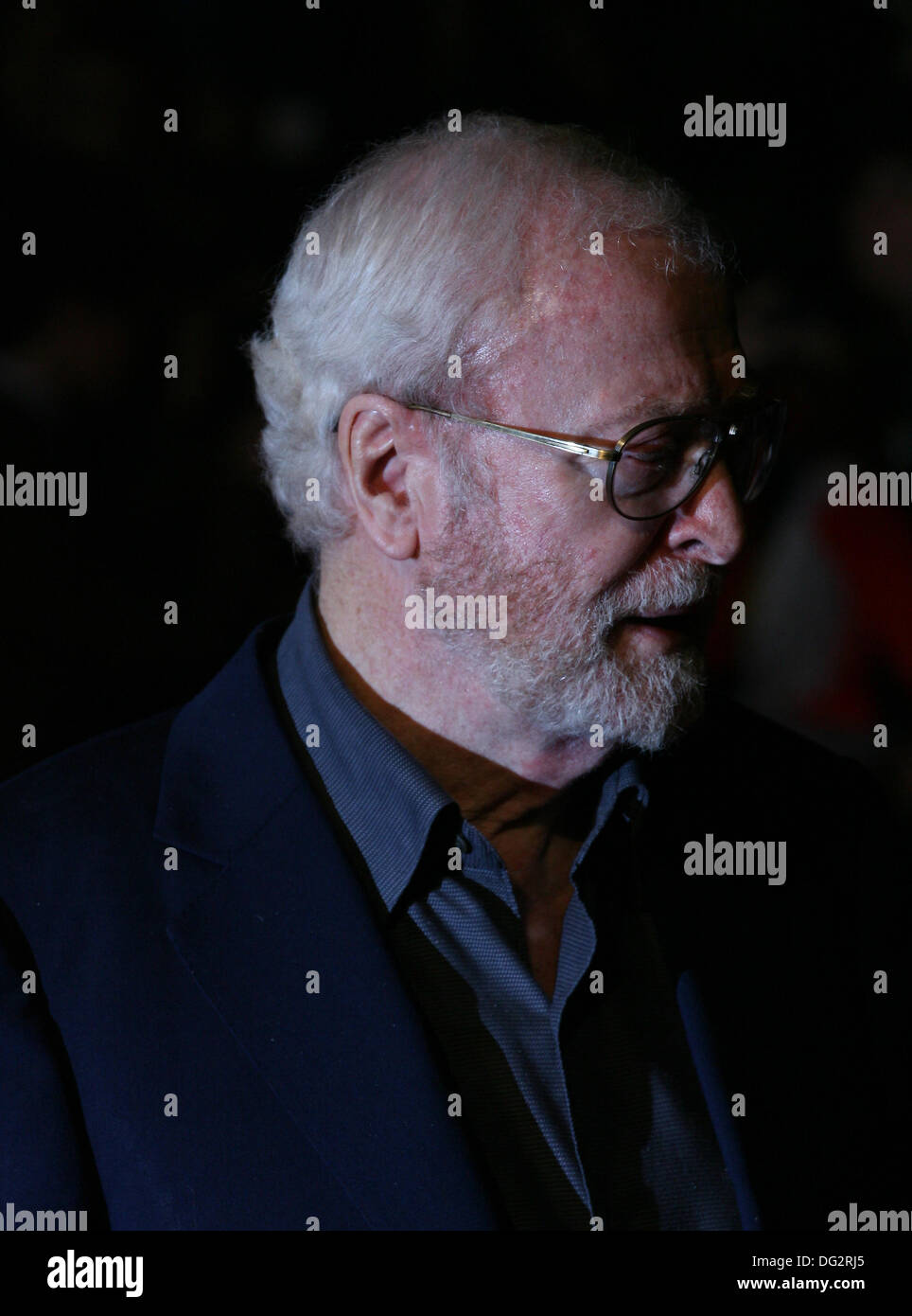 London, UK, 12. Oktober 2013. Michael Caine nimmt an einer Vorführung von "The Double" während der 57. BFI London Film Festival im Ode Stockfoto