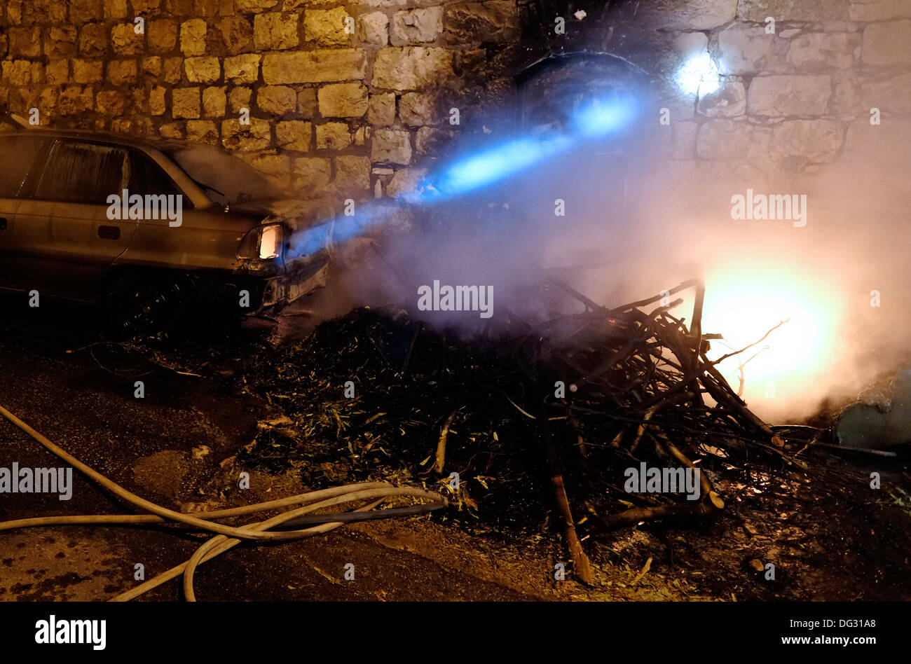 Ein Müll auf Feuer in Musrara Nachbarschaft West-Jerusalem Israel Stockfoto