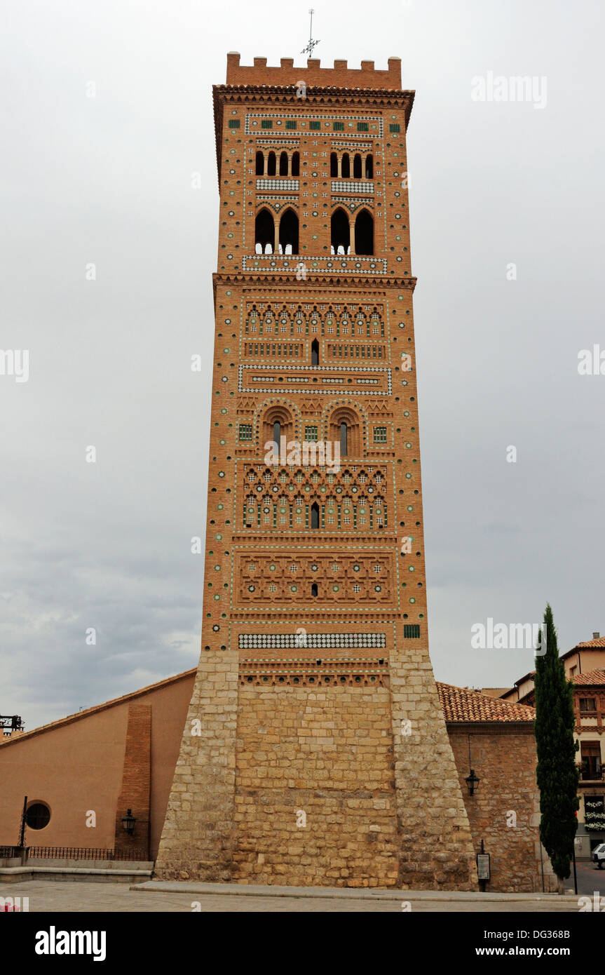 Turm von San Martin, Teruel, Hauptstadt der Mudéjar Kunst in Spanien. Stockfoto