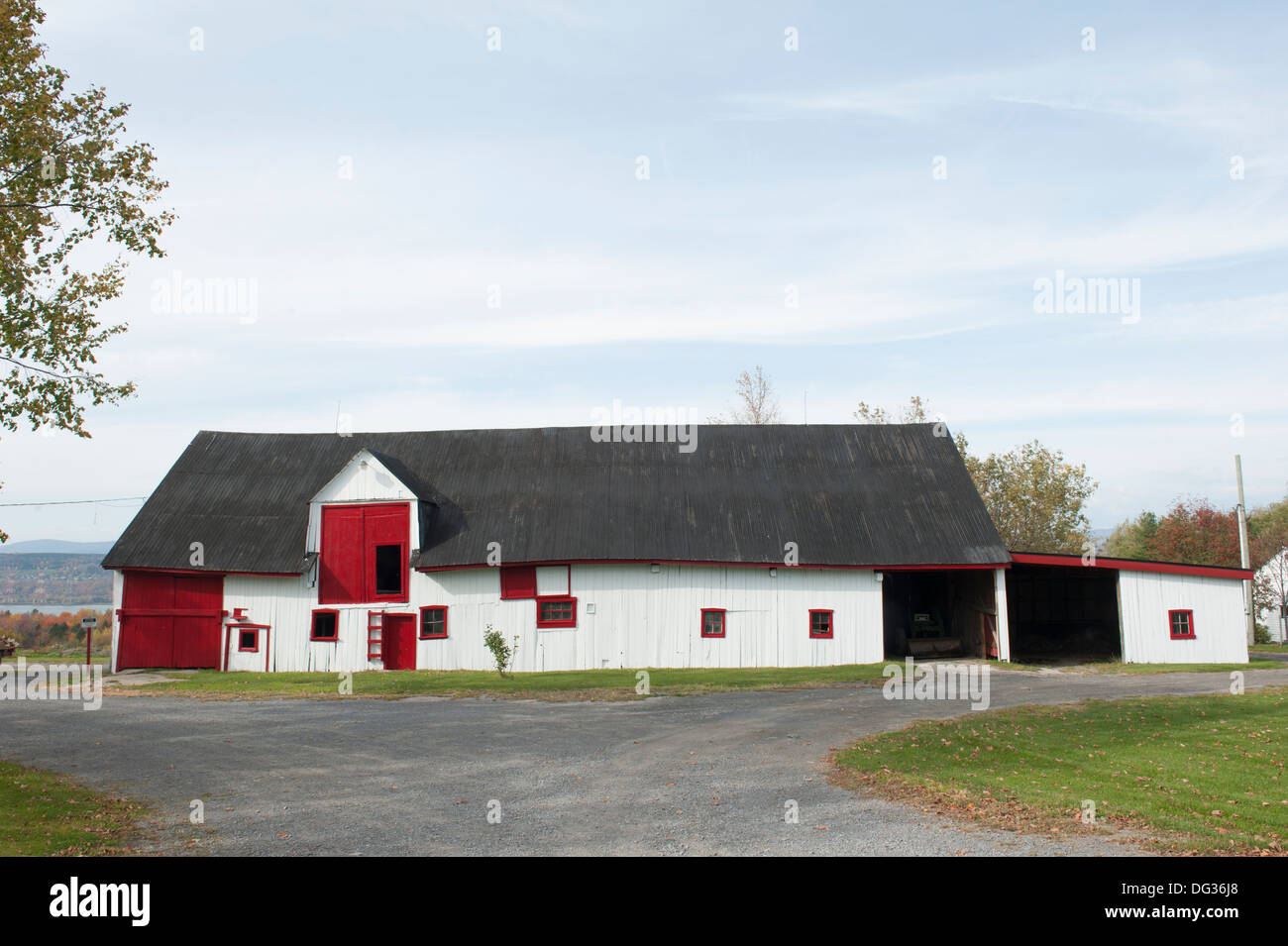 Eine alte Scheune auf der Ile d ' Orléans, die eine 20-minütige Fahrt außerhalb von Quebec City ist. 11. Oktober 2013 Stockfoto