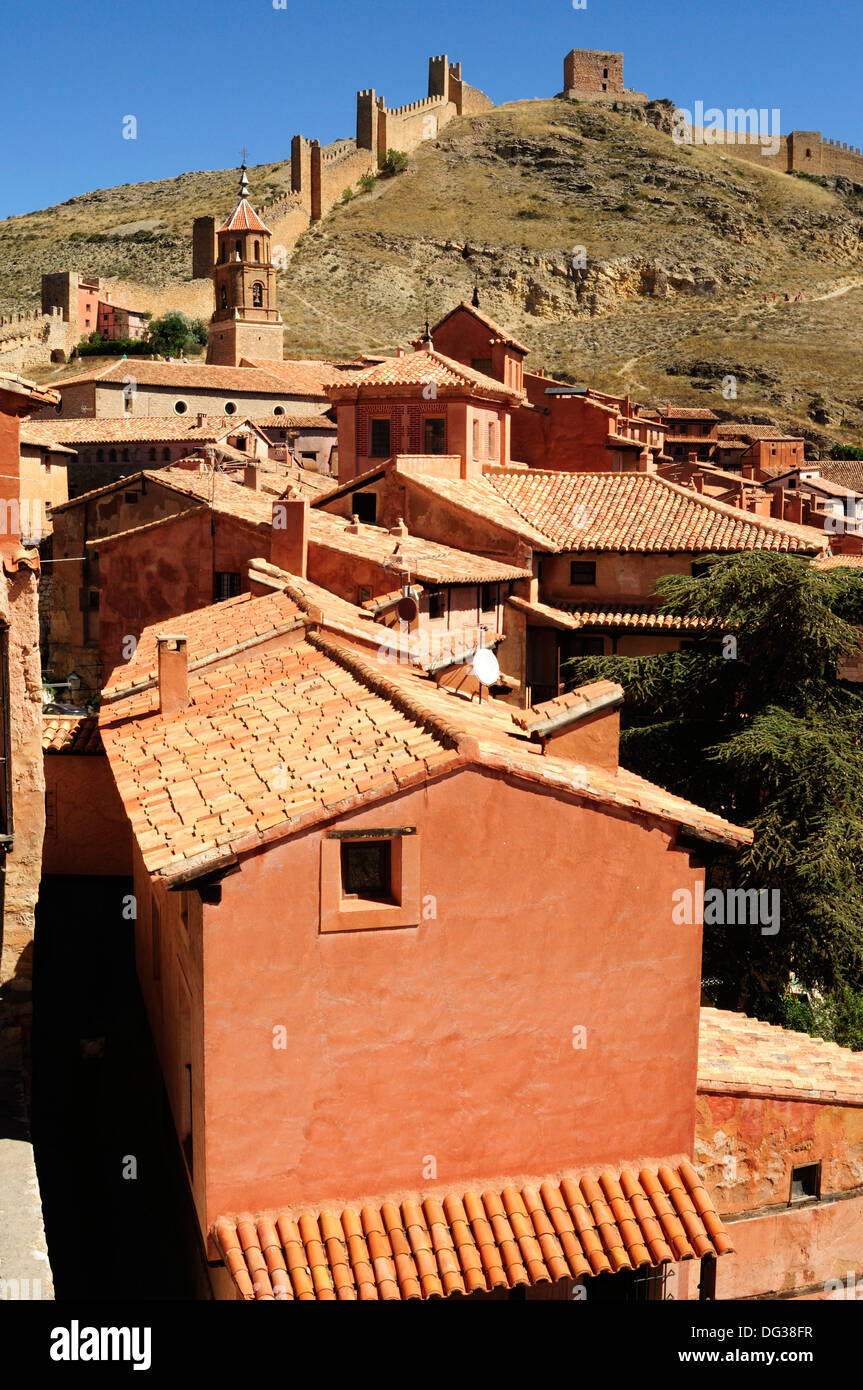 ALBARRACIN, Teruel, Spanien. Ein malerisches mittelalterliches Dorf. Stockfoto
