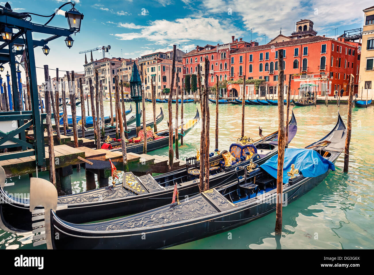 Gondeln auf dem Canal grande in Venedig Stockfoto
