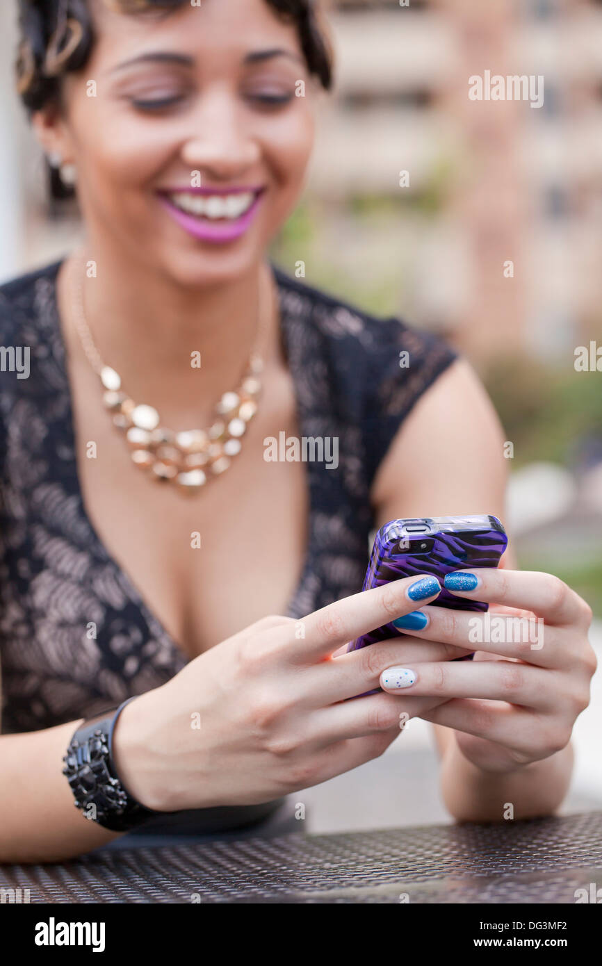 Frau mit Smartphone - USA Stockfoto