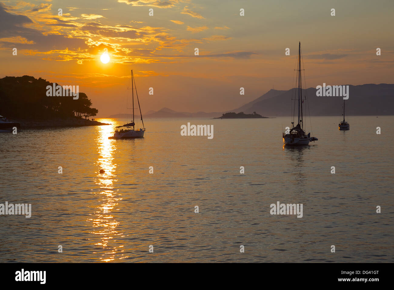 Sonnenuntergang, Cavtat, Dubrovnik Riviera, Dalmatien, Dalmatien, Kroatien, Europa Stockfoto Sonnenuntergang, Cavtat, Dubrovnik Riviera, Dalmatien, Dalmatien, Kroatien, Europa Stockfoto