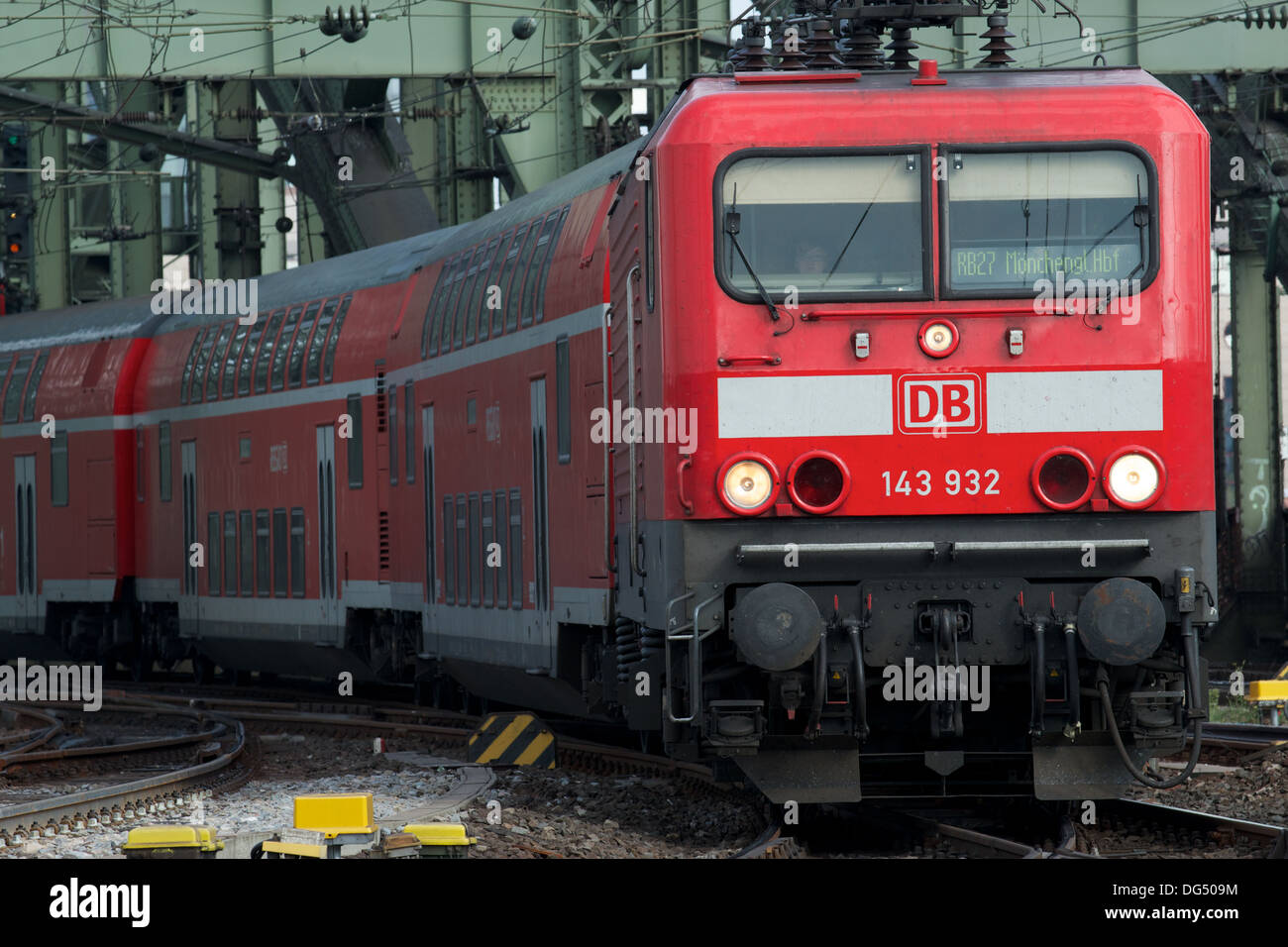 RB27 (Regionalzug) Köln Stockfoto