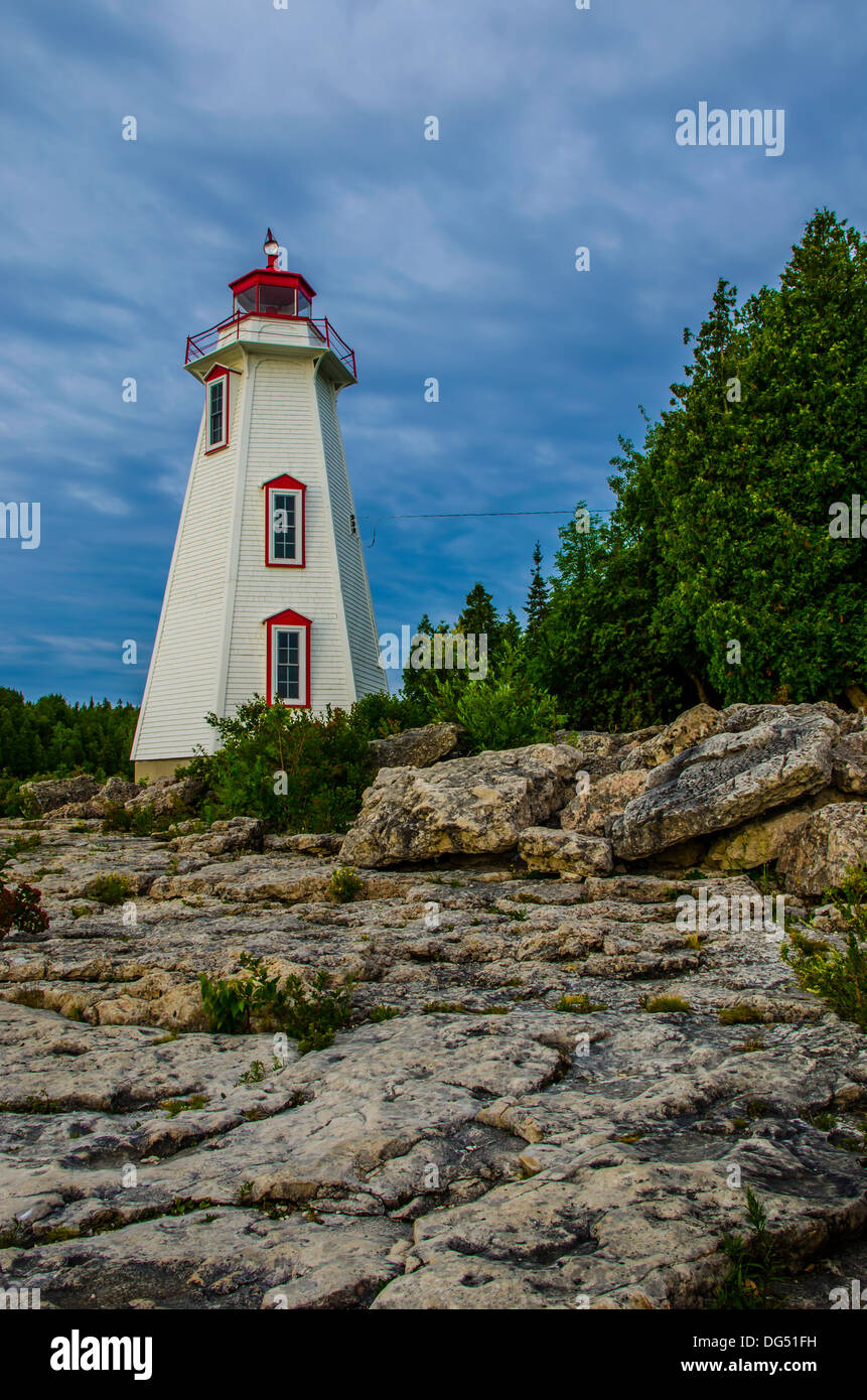 Die große Wanne Hafen Leuchtturm in Tobermory, Ontario. Stockfoto