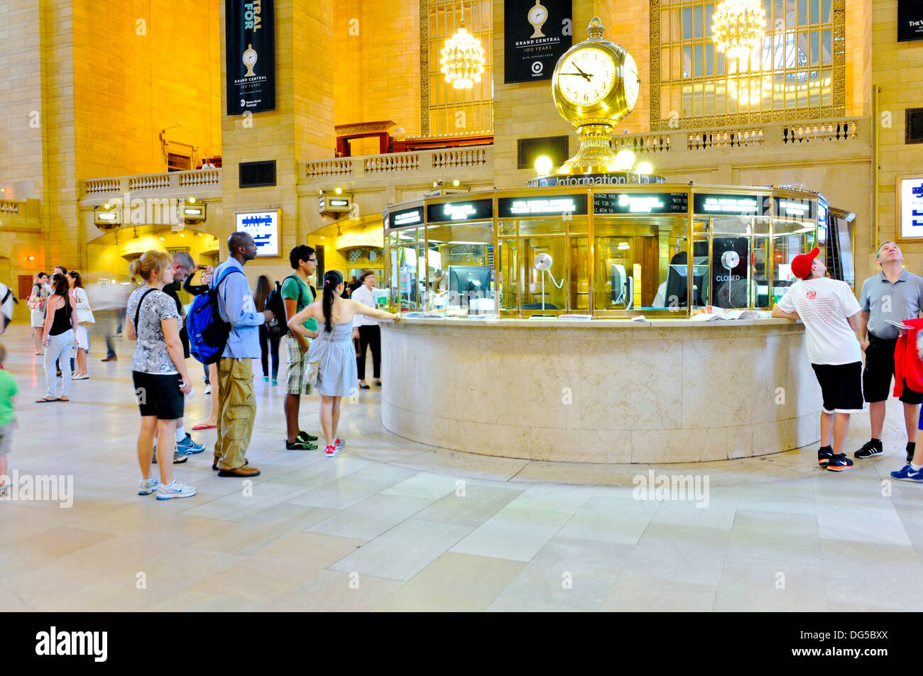 Grand Hall Grand Central Terminal, Info-Stand, Midtown Manhattan, New York City, USA Stockfoto