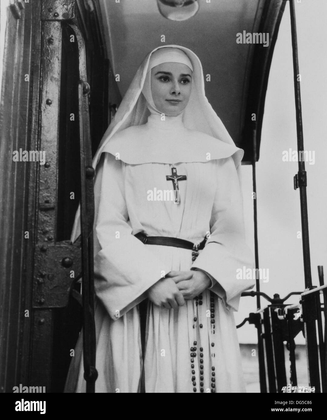 Audrey Hepburn, des Films einstellen, "Geschichte einer Nonne", Warner Bros., 1959 Stockfoto