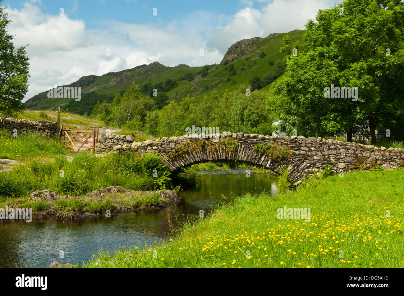 Brücke bei Watendlath Tarn, Lake District, Cumbria, England Stockfoto