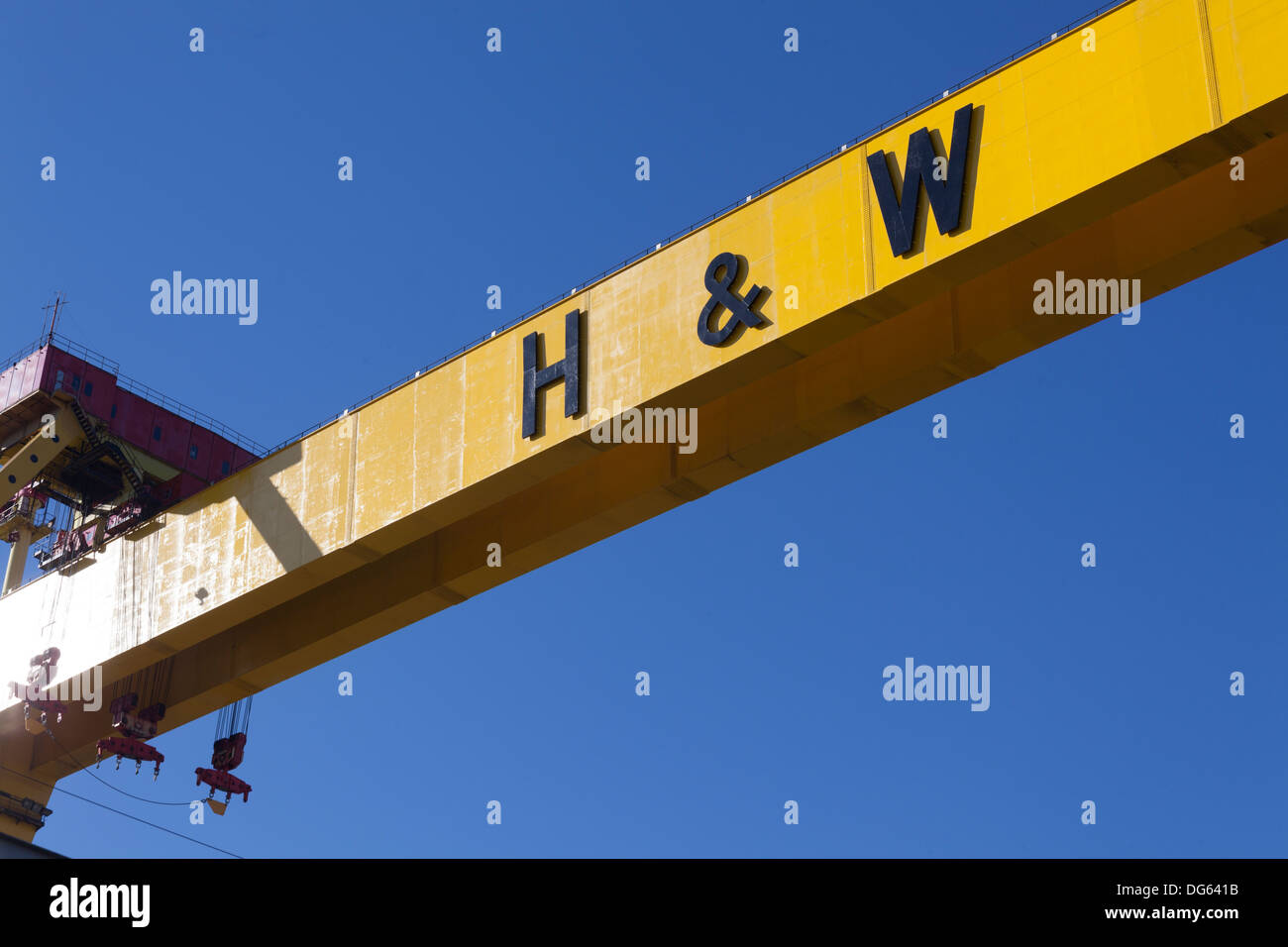 Harland & Wolff Samson-Kran gegen strahlend blauen Himmel Stockfoto
