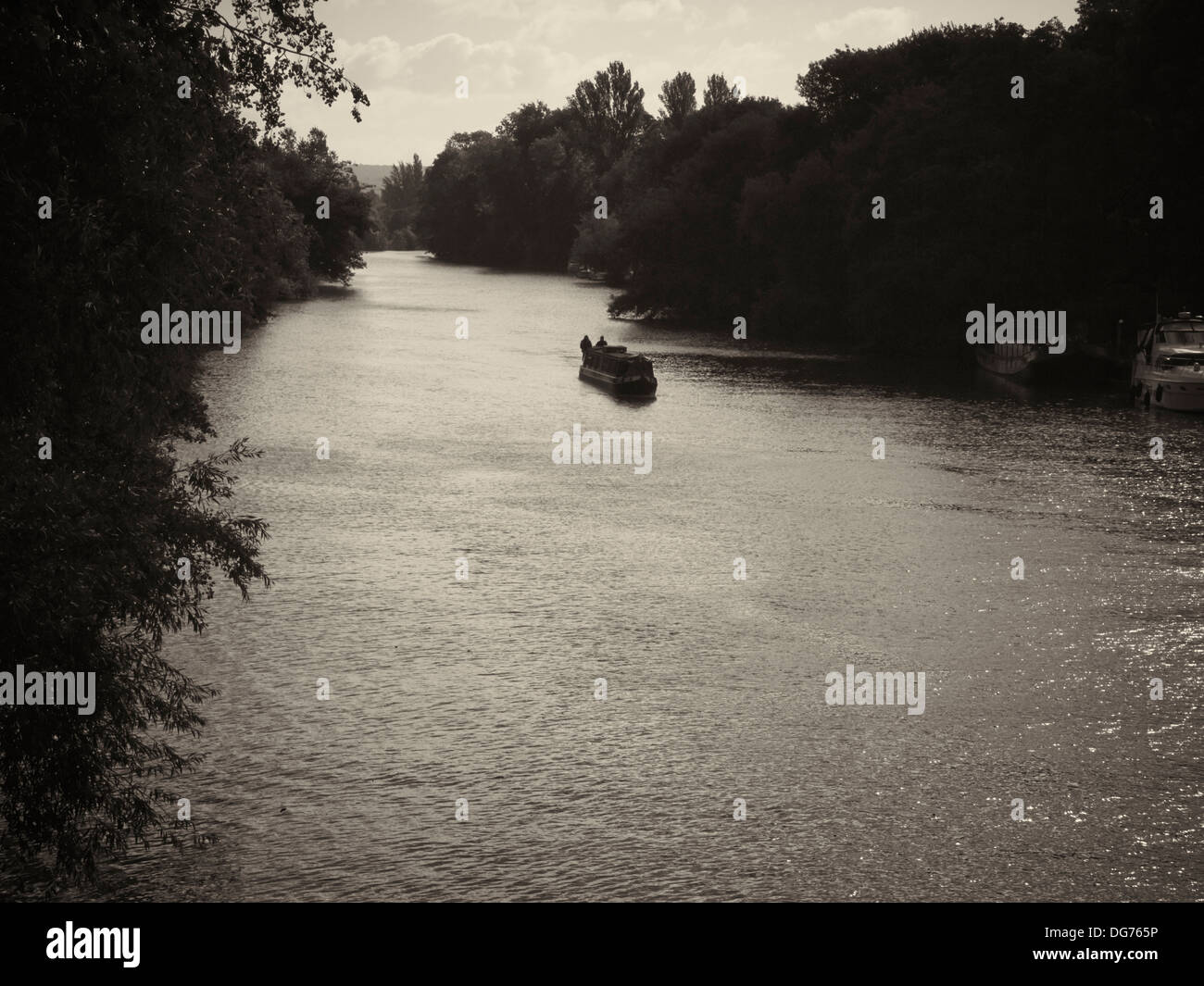 Narrowboat auf der Themse in der Nähe von Abingdon, England Stockfoto