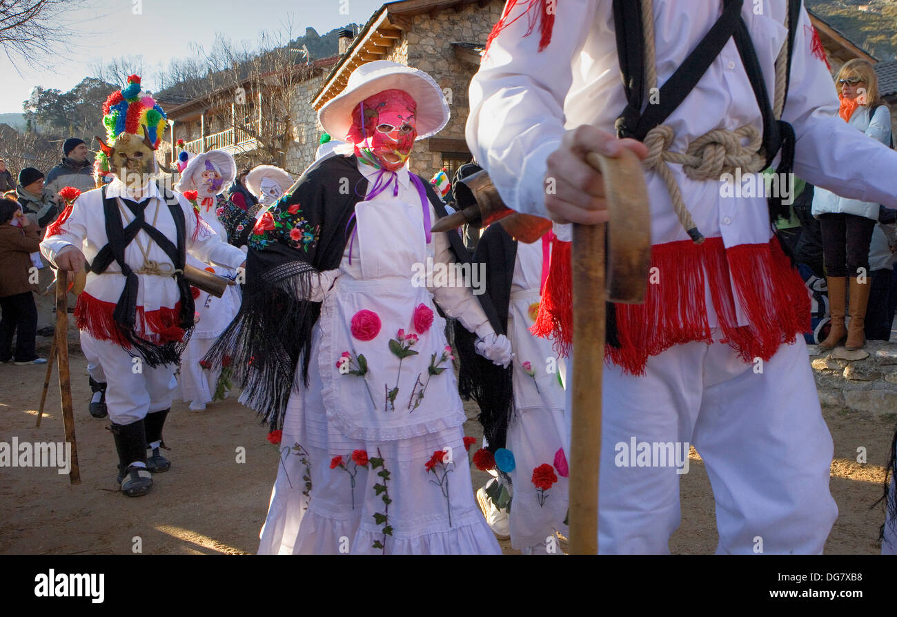 Mascaritas und Botargas. Karneval, Almiruete. Tamajon, Guadalajara Provinz, Region Kastilien-La Mancha, Spanien Stockfoto