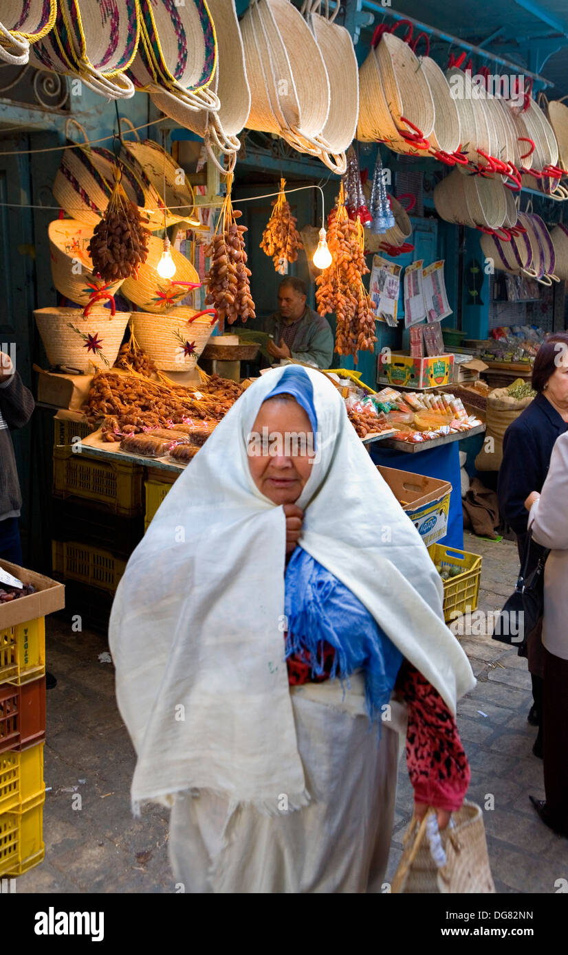 Tunez: Sousse.Medina.Souk.Woman Stockfoto