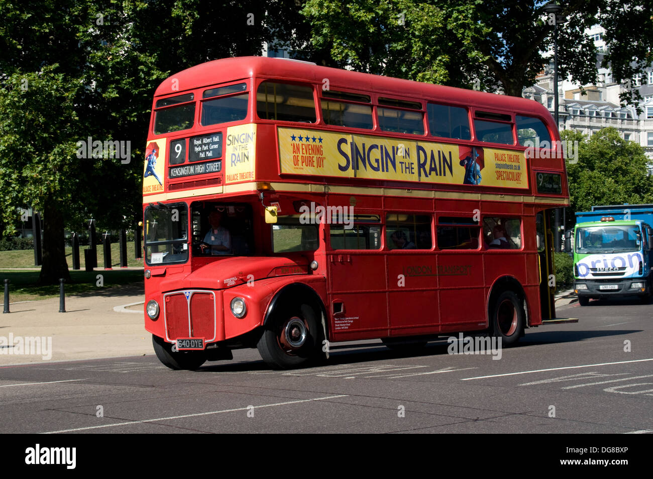 Ein Routemaster Bus auf touristische Route 9 reist um Hyde Park Ecke Stockfoto
