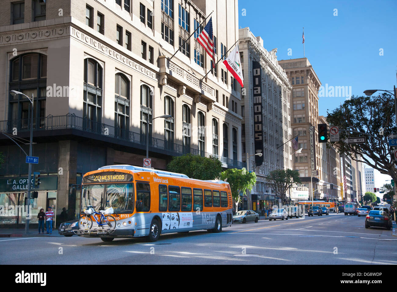 Öffentliche Verkehrsmittel-Bus in der Innenstadt, Los Angeles, Kalifornien, USA Stockfoto