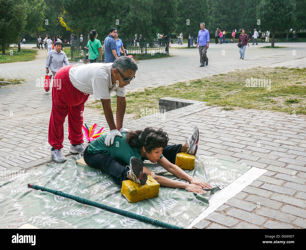 China, Beijing, Tai Chi im park Stockfoto