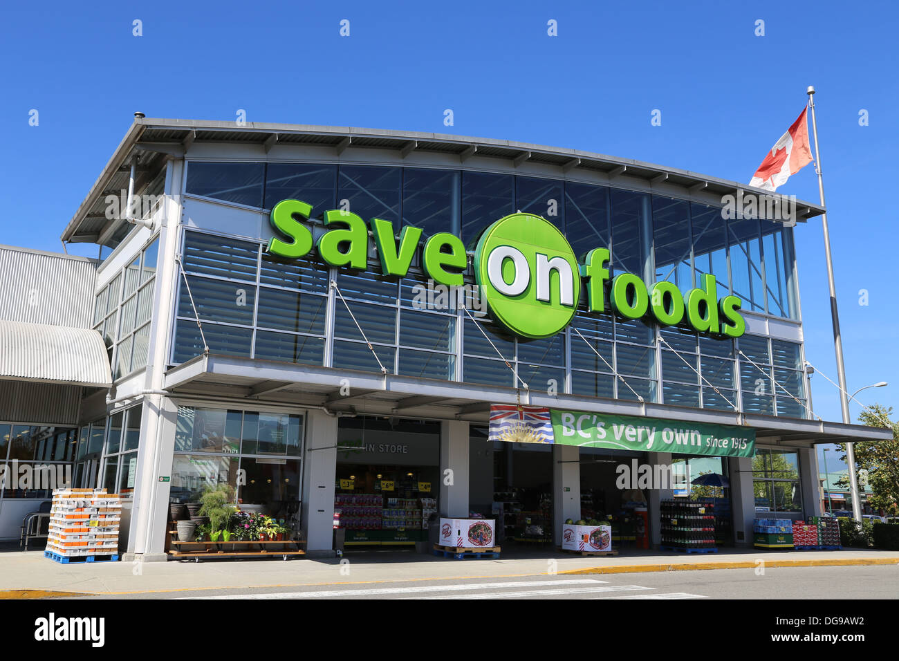 Speichern Sie auf Lebensmitteln in Port Coquitlam BC Kanada Stockfoto
