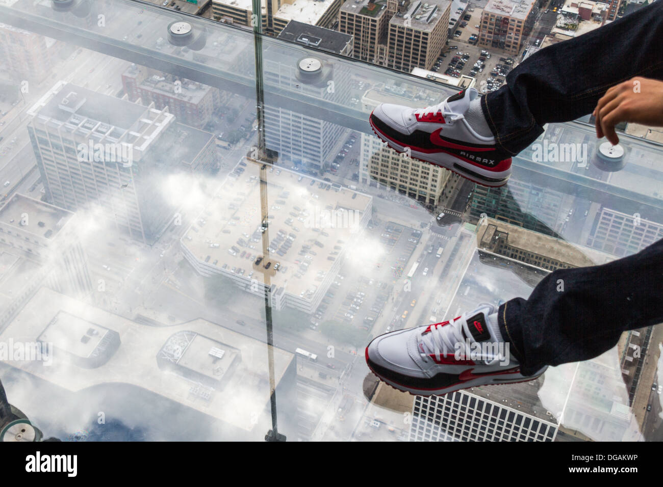 Glasboden in Willis Tower Skydeck Stockfoto