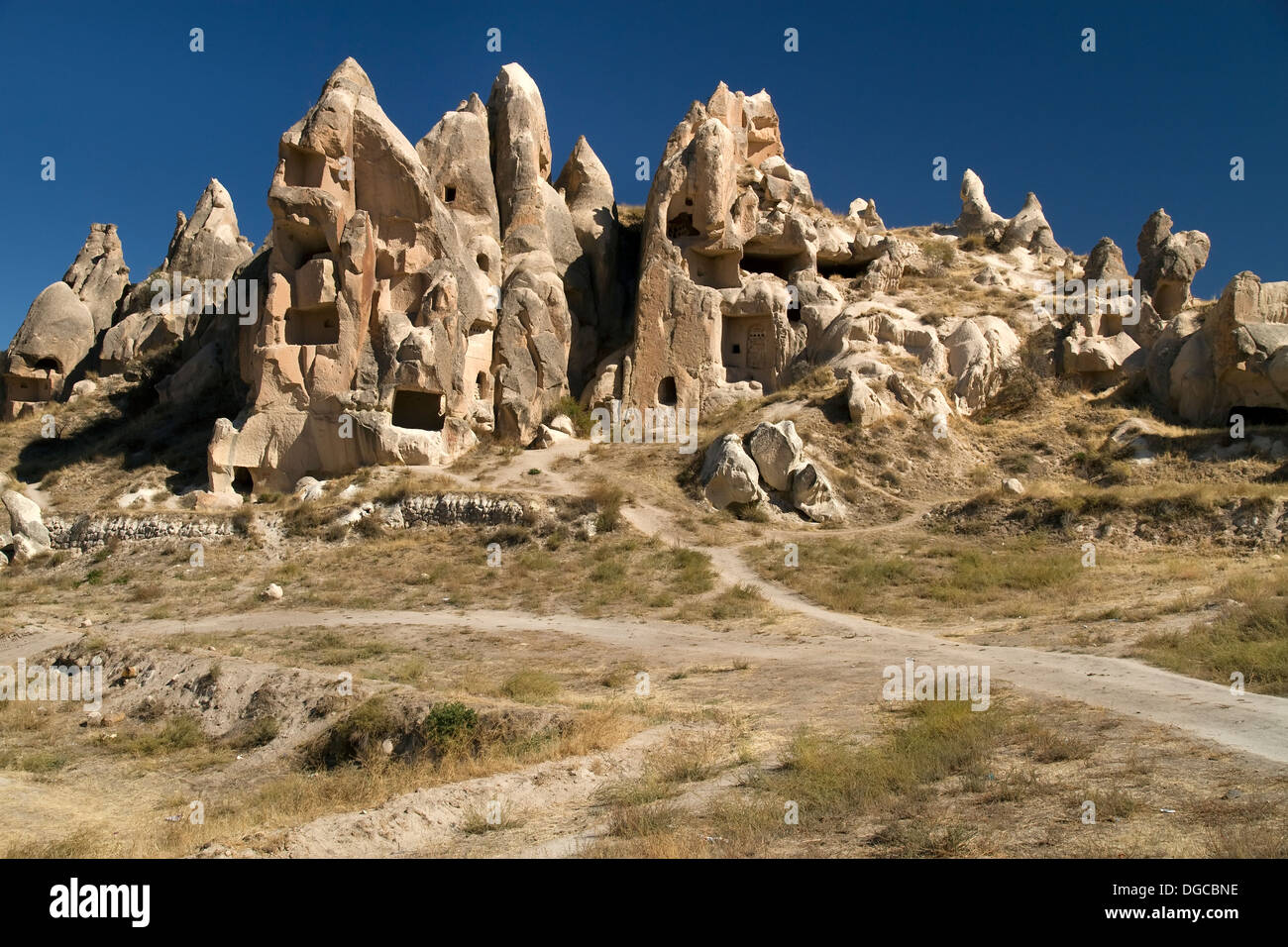 Alte Cavetown in der Nähe von Göreme, Kappadokien, Türkei Stockfoto