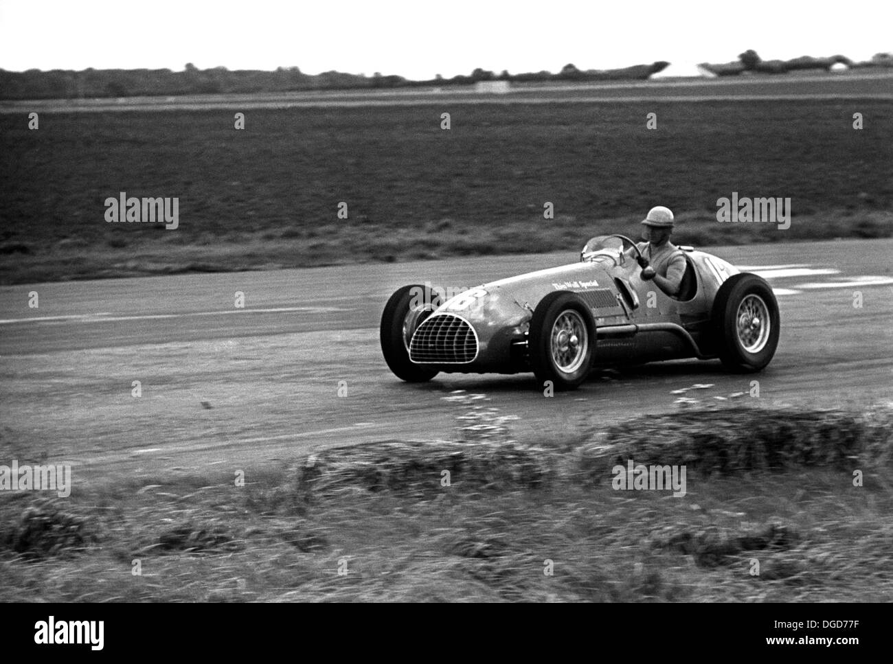 Alberto Ascari fahren eines Ferrari ThinWall spezielle V12 in der International Trophy in Silverstone, England 1950. Stockfoto