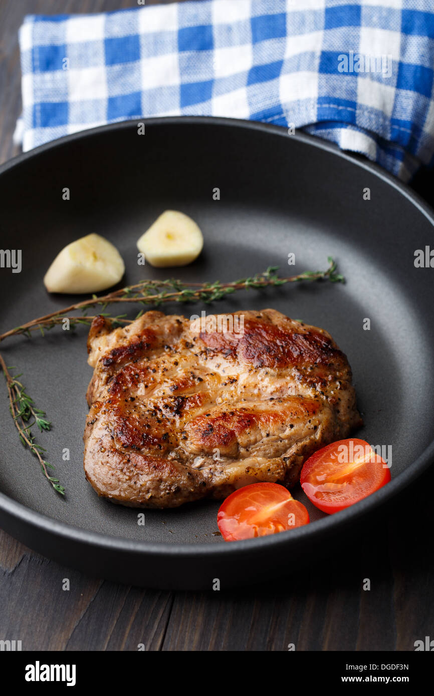 Gekochtes steak -Fotos und -Bildmaterial in hoher Auflösung – Alamy