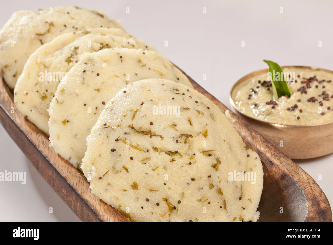 Rava Idli ist ein Süd-indisches Frühstück-Gericht. Stockfoto Rava Idli ist ein Süd-indisches Frühstück-Gericht. Stockfoto